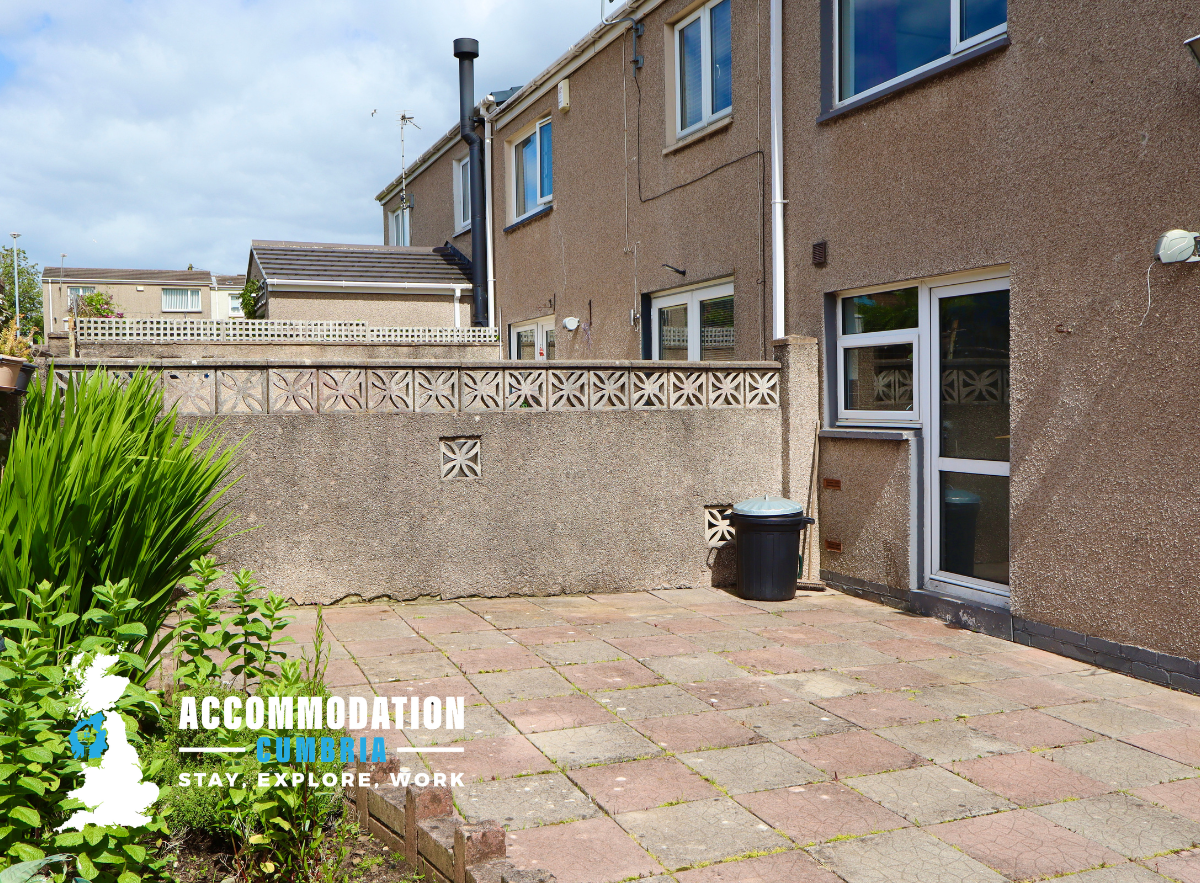 169 Newlands Gardens — photo 2