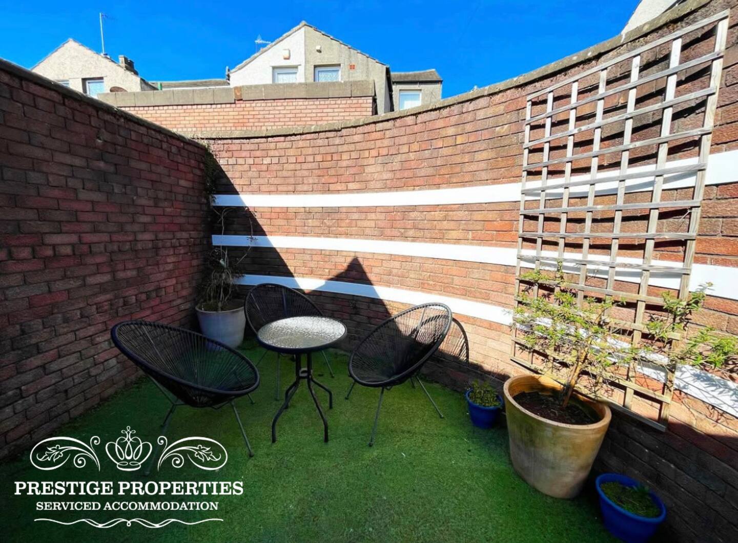1 Victoria Place — photo 2