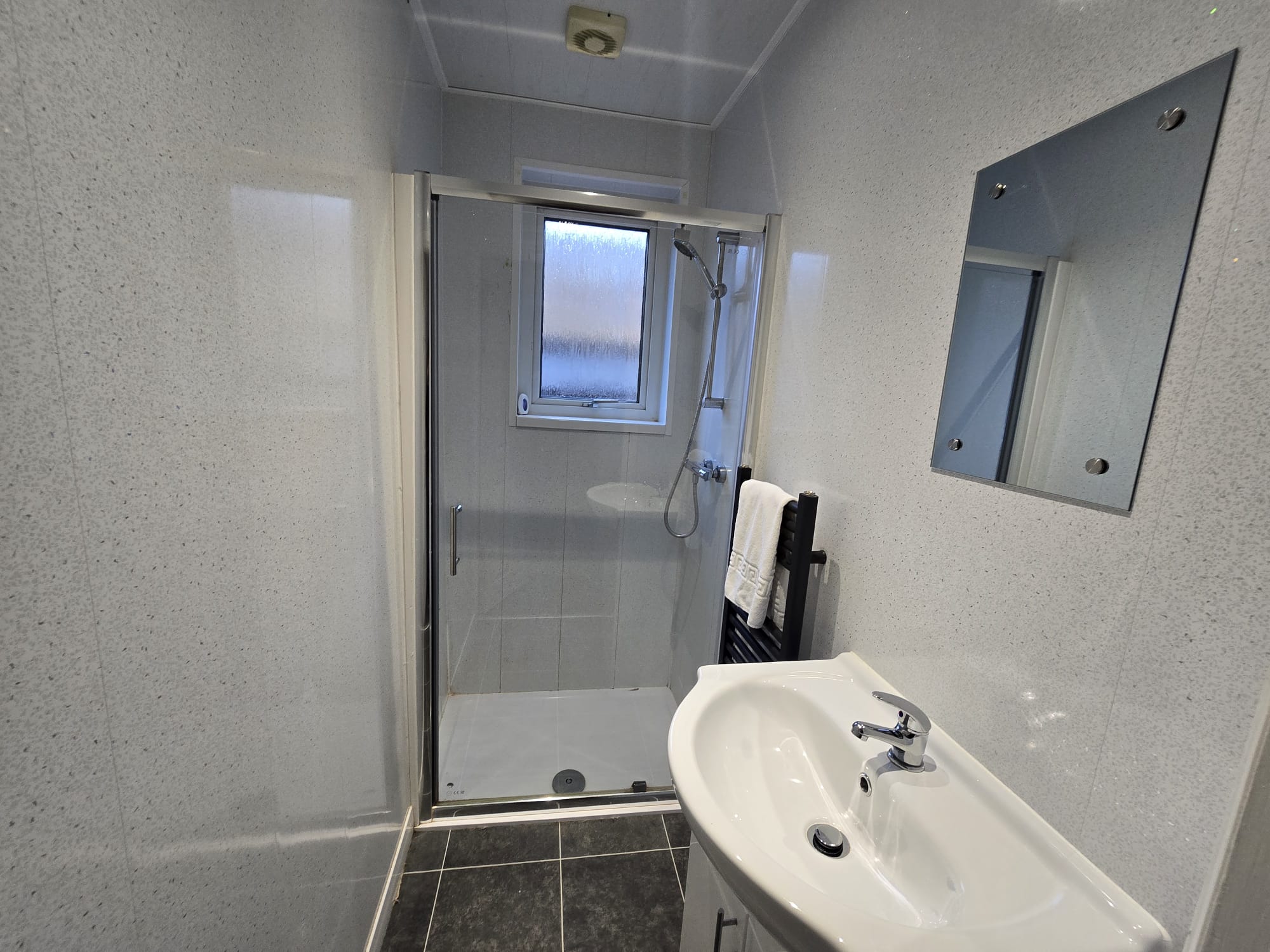 52 Warwick Street — photo 4